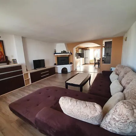 Villa роден край 2 *